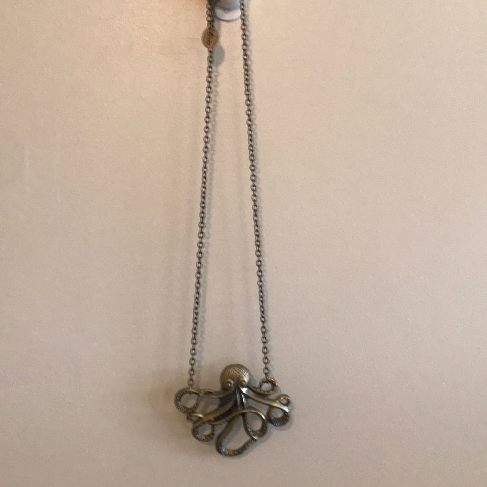 Necklace - Picture 2 of 2